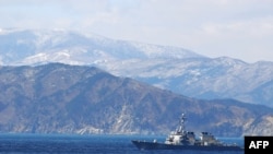 미 해군의 커티스 윌버 유도미사일 구축함.