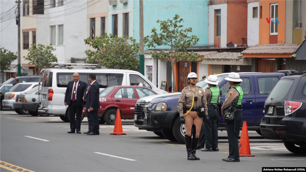 El despliegue de unos 15 mil policías y militares también busca evitar que puedan desarrollarse manifestaciones cerca de la cumbre.