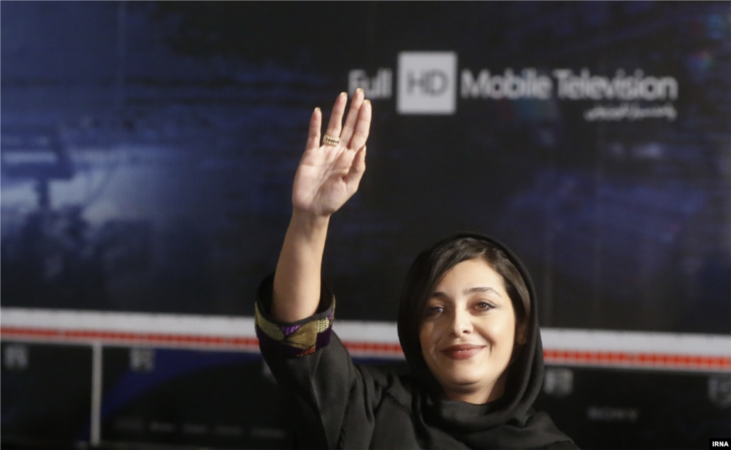 مراسم پایانی جشن بزرگ سینمای ایران با حضور ساره بیات عکس: مهدی جعفری 