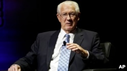 Former Ohio State basketball player John Havlicek talks about his career during a National Collegiate Basketball Hall of Fame induction event Friday, Nov. 20, 2015, in Kansas City, Mo. 