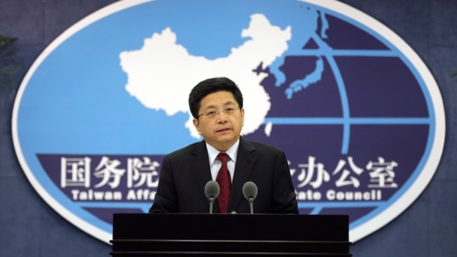 中国国台办发言人马晓光在记者会上（2016年5月25日）