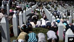 Srebrenitsa qətliamından 20 il keçir