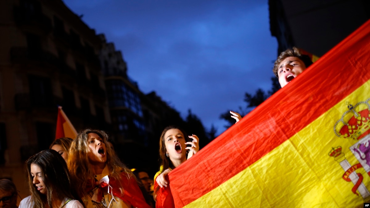 Mahkamah Konstitusi Spanyol Perintahkan Pembekuan Parlemen Catalonia