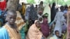غیرنظامیانی که پس از یک حمله بوکو حرام به یک منطقه در نیجریه از دست این گروه فرار کردند - ۳ سپتامبر ۲۰۱۴
