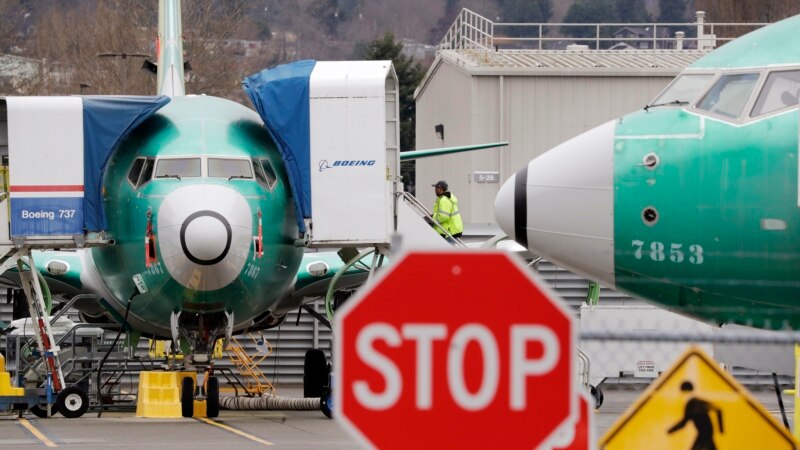 Without Safety Approval, Boeing Freezes Production of 737 MAX Jet