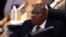 L'ancien président sud-africain Jacob Zuma comparaît à l'audience pour sa demande de récusation du juge Raymond Zondo à Johannesburg, en Afrique du Sud, le 16 novembre 2020.