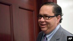 Blake Farenthold, republicano por Texas, a su llegada a una reunión de legisladores de su partido en el Capitolio. Diciembre 19, 2017.