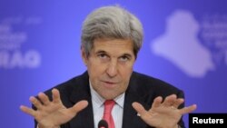Ngoại trưởng John Kerry hôm 20/7 chủ trì một cuộc họp tại Bộ Ngoại giao Hoa Kỳ, một ngày sau khi bộ trưởng quốc phòng của hơn 30 quốc gia đã xem xét và thống nhất về một chương trình hành động.