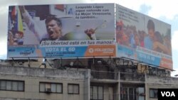 El oficialismo critica presencia de expresidentes como observadores no acreditados en las elecciones de este domingo. [Foto: Alvaro Algarra, VOA]. 