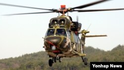 현재 한국군에서 운용 중인 노후헬기 UH-1H와 500MD를 대체하는 한국형 기동헬기(수리온·KUH)의 개발이 완료됐다고 한국 국방부 삲산하 방위사업청이 29일 밝혔다. 이에 따라 우리나라는 세계 11번째로 헬기개발국이 됐다. 사진은 수리온.