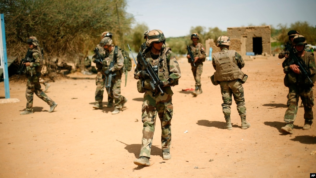 Pasukan Perancis melakukan patroli di Gao, Mali (foto: dok).