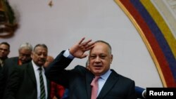 El presidente de la Asamblea Constituyente de Venezuela y considerado el "número dos" de Nicolás Maduro, Diosdado Cabello, dio positivo al COVID-19.