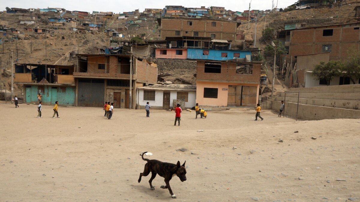 Government Peru Poverty Rate Rises for First Time in 16 Years