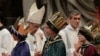 Папа римский Франциск призвал трудиться на благо мира