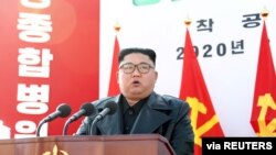 김정은 북한 국무위원장이 17일 평양종합병원 착공식에 참석했다고 북한관영 '조선중앙통신'이 18일 보도했다.
