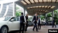 川普朝鲜问题特别代表金成2018年6月11日抵达新加坡丽思-卡尔顿酒店（路透社）