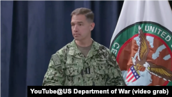 Fermandarê CENTCOM Brad Cooper.