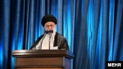 علی خامنه‌ای، رهبر جمهوری اسلامی ایران - آرشیو