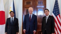 4月11日，在白宮的三邊峰會前，美國總統拜登、日本首相岸田文雄和菲律賓總統小馬科斯對媒體發表演說。