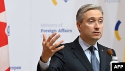 Menteri Luar Negeri Kanada, François-Philippe Champagne, di Kiev, Ukraina, 4 Maret 2020. (Foto: dok).