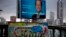 Este jueves se realizan las actividades por el cierre de campañas de los candidatos.Martin Insaurralde del partido Frente para la Victoria aparece en el cartel publicitario en la ciudad de Buenos Aires.