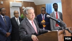 U.N. Secretary-General Antonio Guterres made a surprise visit to Somalia to push for "massive support" in light of the drought facing the country, March 7, 2017. (Photo: Abdulkadir Mohamed Abdulle)