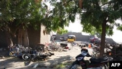 Des motos appartenant à des membres de Boko Haram à Gamboru, Nigeria, le 4 février 2015.