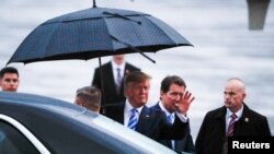 Presiden AS, Donald Trump, tiba di Bandara Internasional Osaka, di Toyonaka, prefektur Osaka, Jepang, 27 Juni 2019 (foto: Reuters/Issei Kato