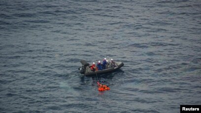 Lực lượng cứu hộ Nhật Bản tiến hành cuộc giải cứu hôm 7/10.