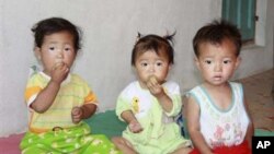 함경북도 명천의 탁아소 어린이들 (자료사진)