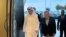 Firaiministan Qatar Sheikh Mohammed bin Abdulrahman bin Jassim Al Thani, a hagu da Babban Sakataren MDD, Antonio Guterres, dama a Doha