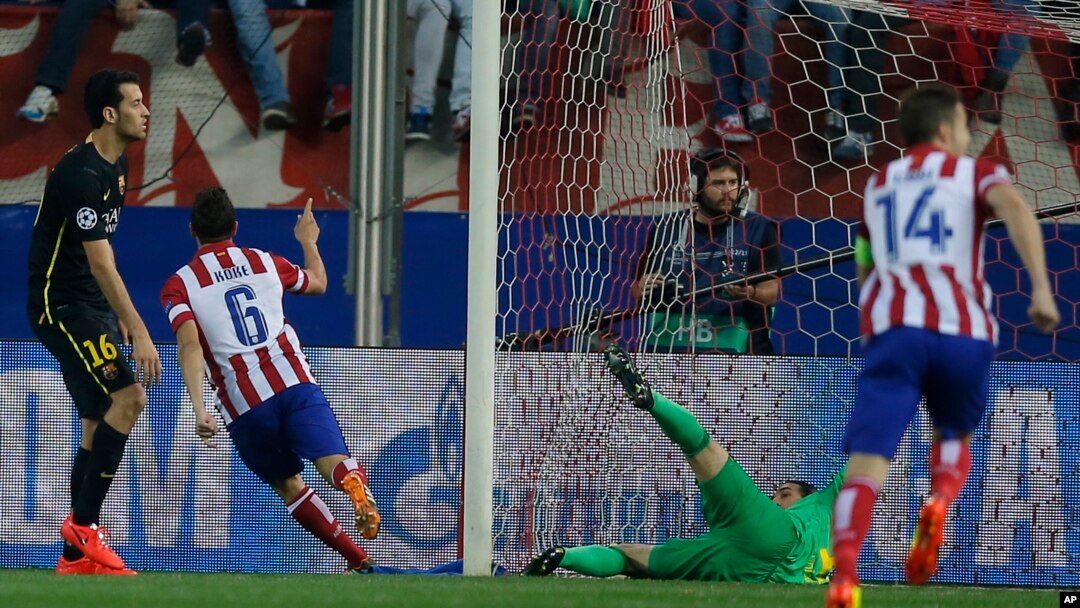 Koke oo u dabaaldagaya gool uu dhaliyay