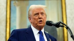 Президент Дональд Трамп виступає під час пресконференції в Овальному кабінеті Білого дому в середу, 12 лютого 2025 р., у Вашингтоні. (Фото/Алекс Брендон)