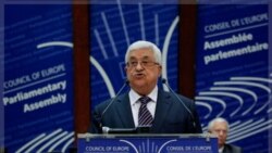 محمود عباس رییس تشکیلات خودگردان فلسطینی در شورای اروپا در استراسبورگ. ۶ اکتبر ۲۰۱۱