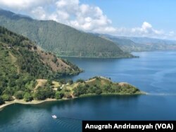 Pemandangan Danau Toba dari atas Bukit Singgolom, Kabupaten Toba, Sumatra Utara, Kamis 12 Maret 2020. (Foto: Anugrah Andriansyah)