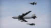 미군 B-52 폭격기 두 대, 지난달 한반도 주변 전개