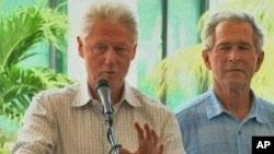 Cựu tổng thống Bill Clinton và cựu tổng thống George W Bush nói về việc trợ giúp cho Haiti sau trận động đất file)