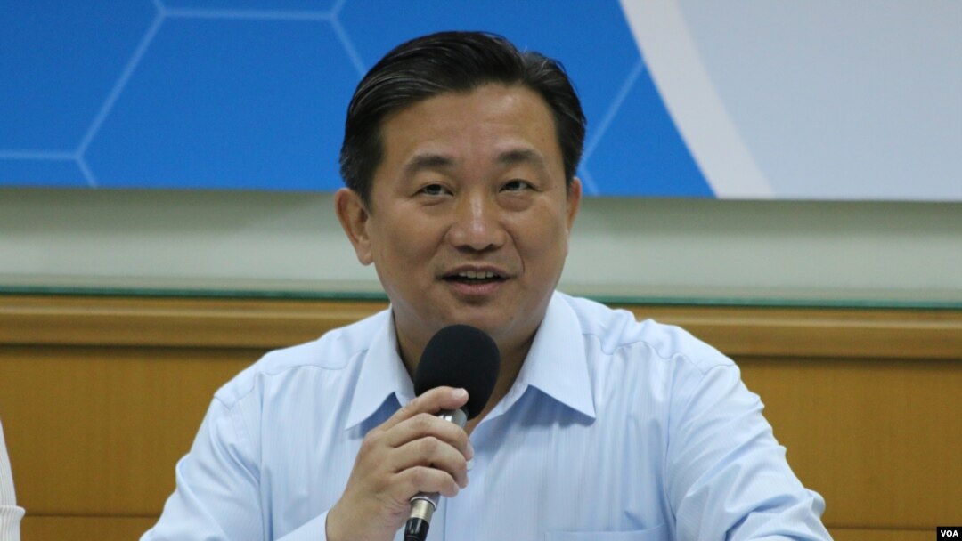 6台湾民进党籍立法委员王定宇