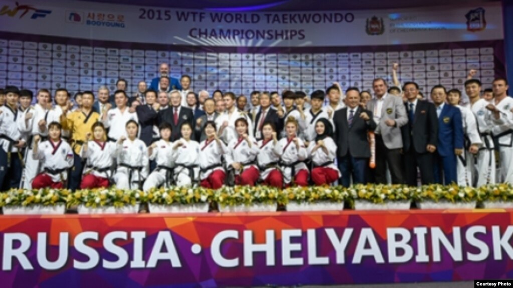 ±ǵ(WTF) ±ǵ(ITF) ù 2015 512 þ ÿũ Ʈ丣 Ʒ  2015 ±ǵǴȸ ȸĿ ù ̰  Բ Կϰ ִ.<±ǵ >