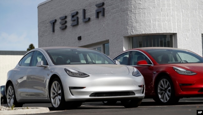 Нова Модель 3 Tesla