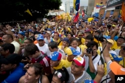 Người dân venezuela xuống đường phản đối Tổng thống Maduro tại thủ đô Caracas, ngày 15/5/2016.