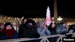 O Papa Francisco celebra a Missa de Natal e dá início ao Ano Santo católico de 2025, no Vaticano