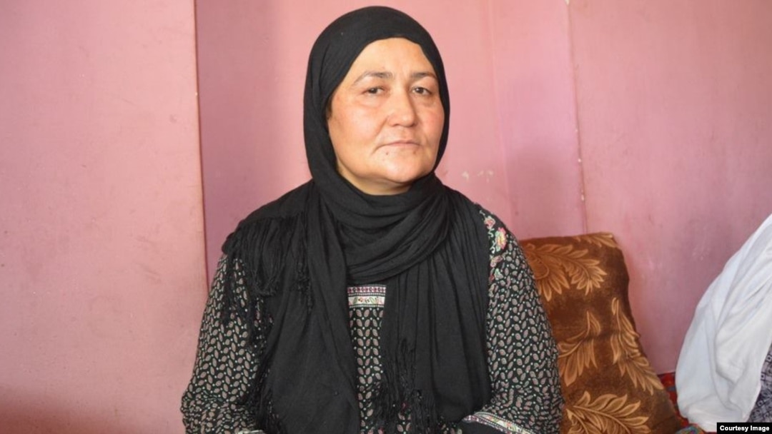 Afg'onistonlik o'zbek tabibi Najiba Dohiy