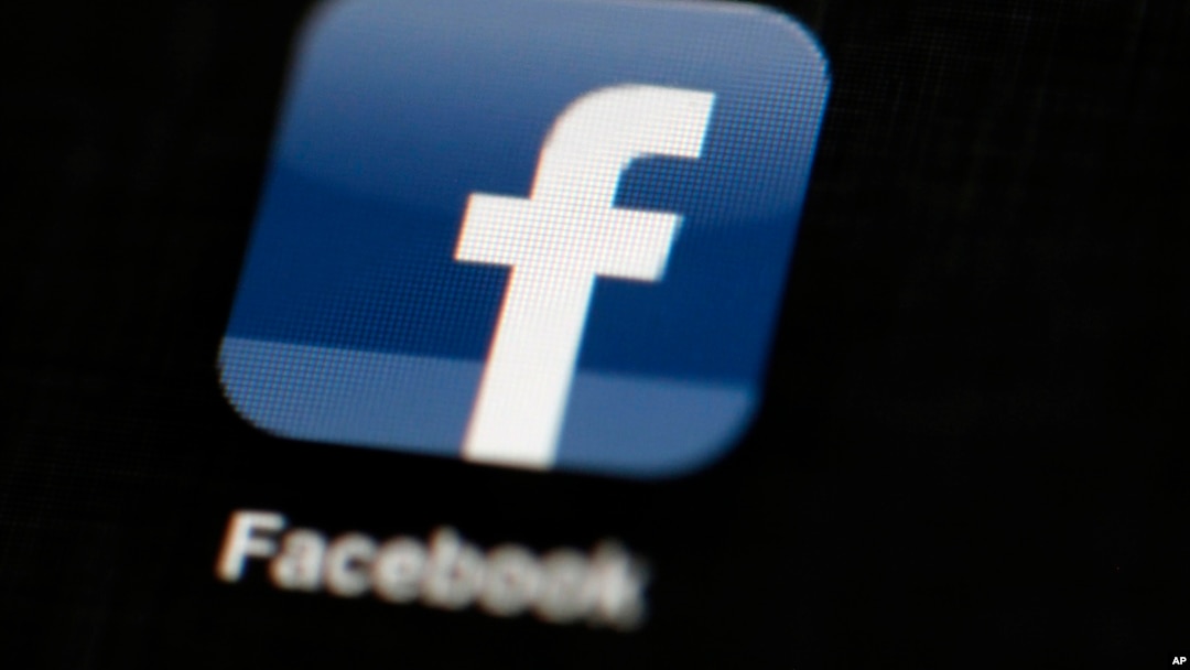 Facebook meluncurkan versi terpisah yang menyasar sektor bisnis, yang disebut Workplace.