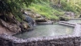  A natural hot spring within the national park (photo by Brandonrush)