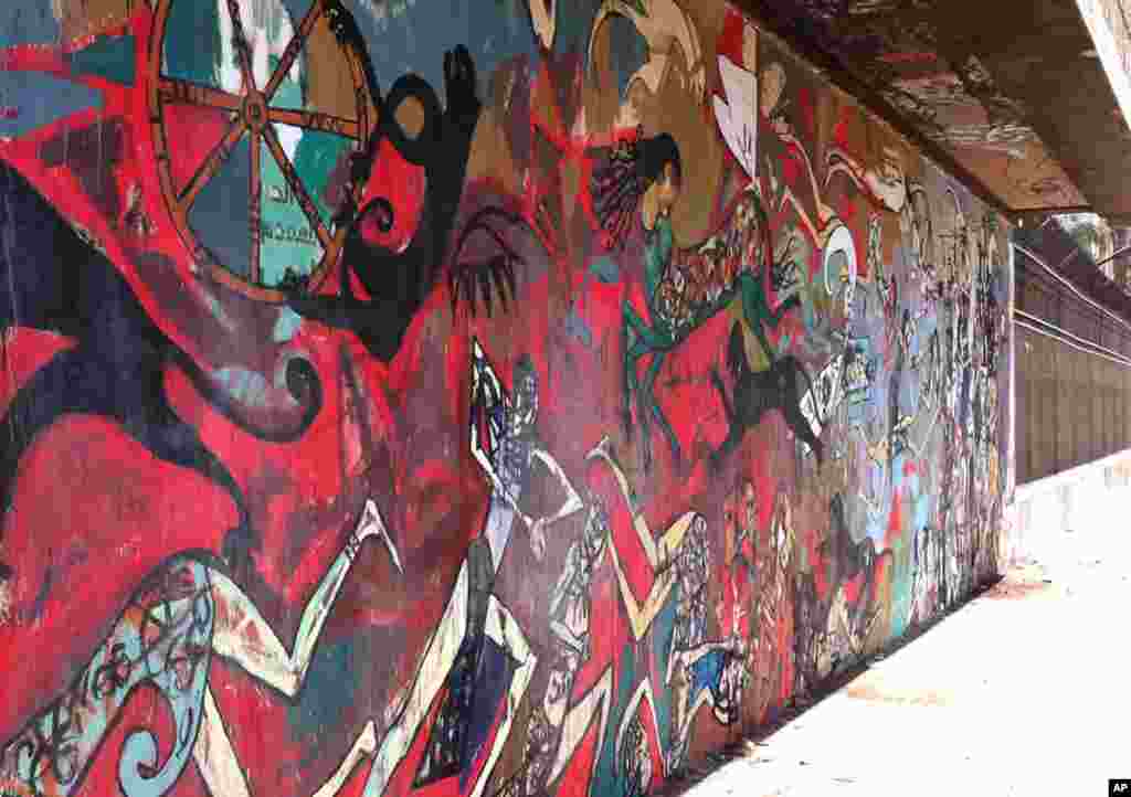 (VOA Photo - E. Arrott)