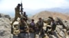 Pripadnici snaga antitalibanskog pokreta otpora odmaraju se nakon patroliranja brdima Darbanda u distriktu Anaba, pokrajina Panšir, Avganistan, 1. septebra 2021.