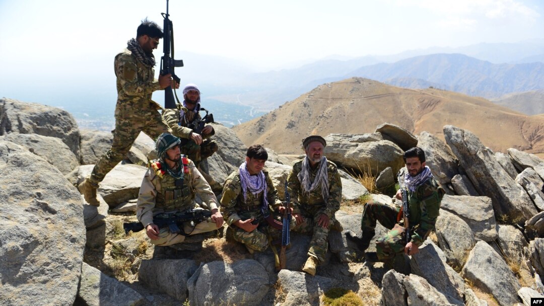 Beberapa anggota pasukan anti-Taliban di provinsi Panjshir, Afghanistan (foto: dok). 