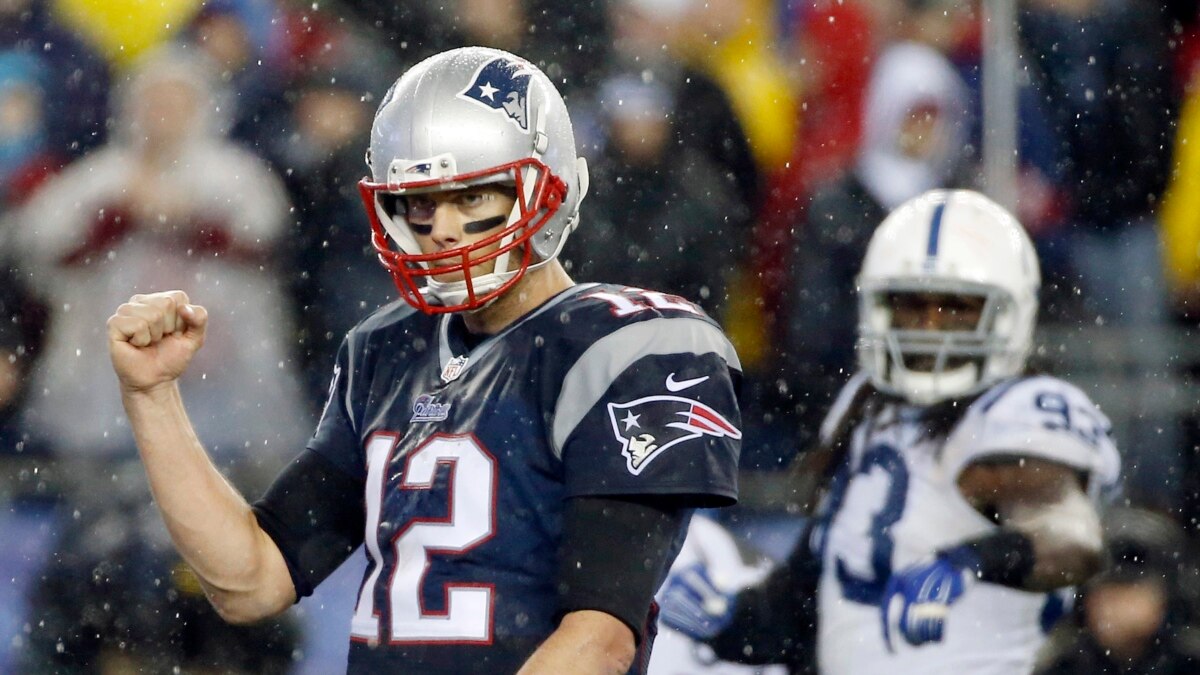 Patriots dominate Colts, advance to Super Bowl; Seahawks shock