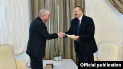 İlham Əliyev və Məzahir Pənahov 